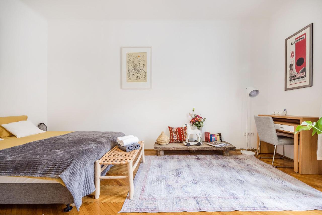 Modern Flat In Heritage District Near The Center Apartment